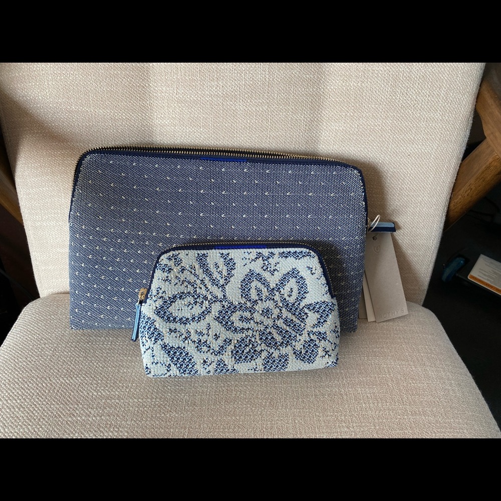 NWT Rothys Raindrop/Jardin Blue Vanity Set